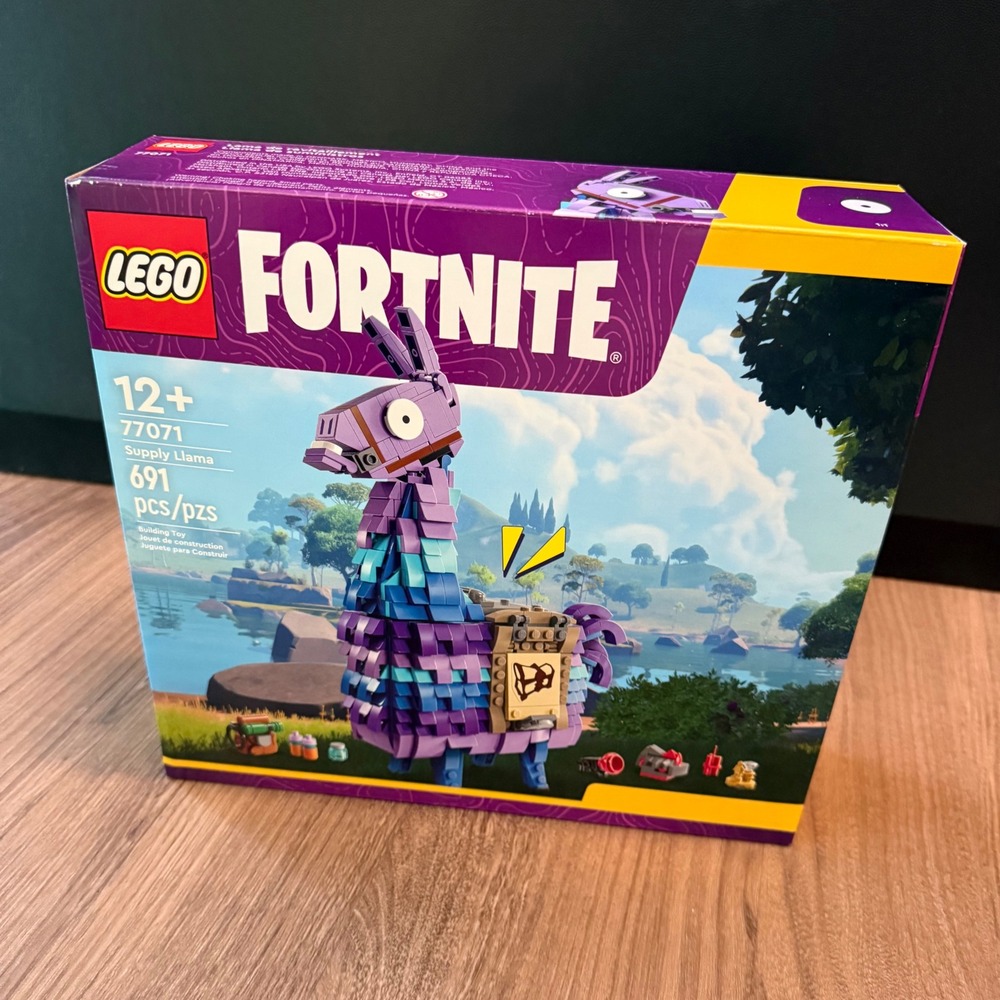 LEGO Fortnite Supply Llama 77071 Building Toy Set 691 Pieces New Sealed